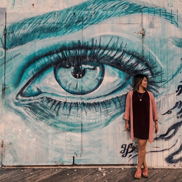 Meet your Posher, Camille - Picture 1 of 1